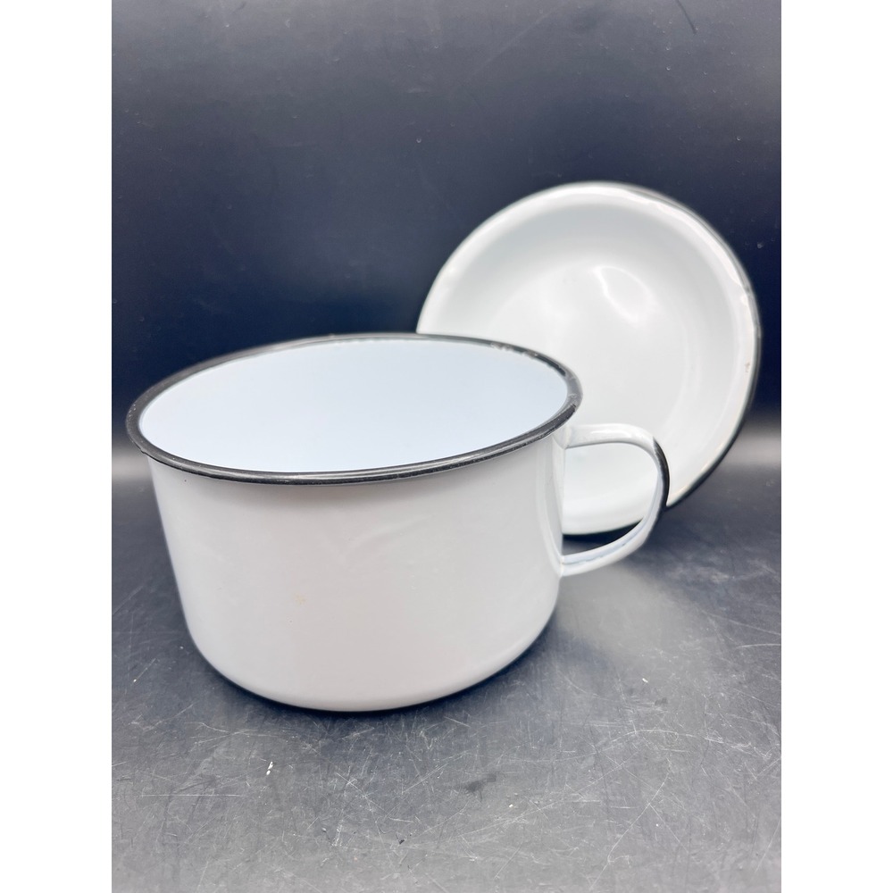 Vtg 2 Pc Enamel Soup Mug Saucer/Plate/Lid Set White‎ Black Trim Camp Kitchenware